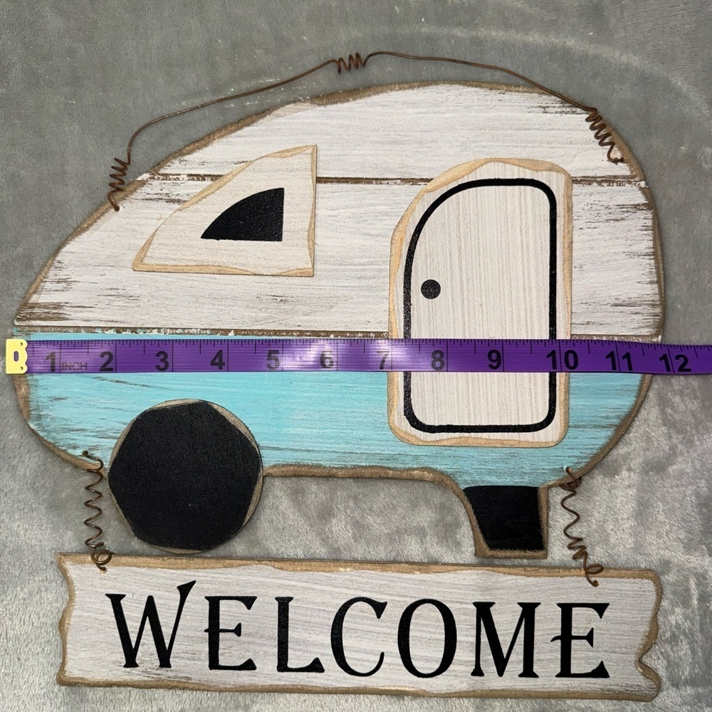 Rustic Welcome Camper Sign - Picture 4 of 4